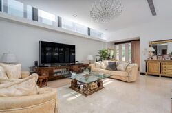 Mountbatten Road (D14), Detached #554587151